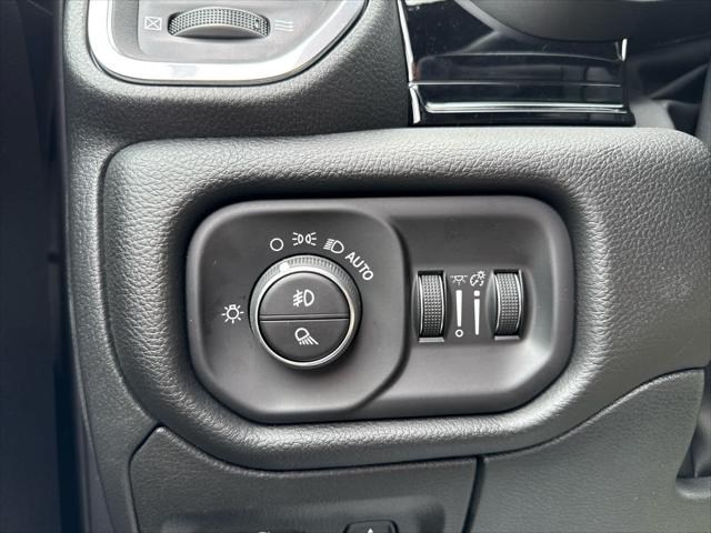 2026 Ram 1500 Laramie Crew Cab 4x4 5'7" Box