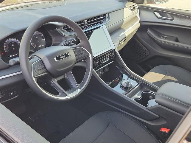 2025 Jeep Grand Cherokee GRAND CHEROKEE LAREDO X 4X4 2025 Jeep Grand Cherokee GRAND CHEROKEE LAREDO X 4X4