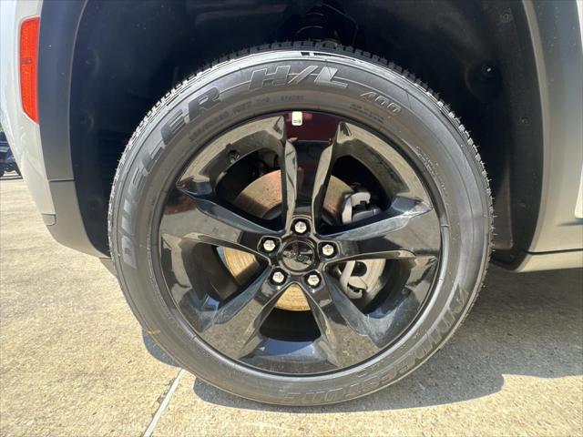 2025 Jeep Grand Cherokee GRAND CHEROKEE L ALTITUDE X 4X2