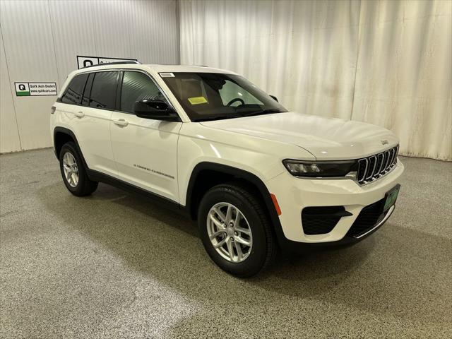 2025 Jeep Grand Cherokee GRAND CHEROKEE LAREDO X 4X4