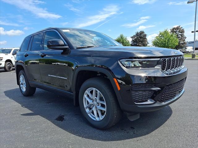 2025 Jeep Grand Cherokee GRAND CHEROKEE LAREDO X 4X4