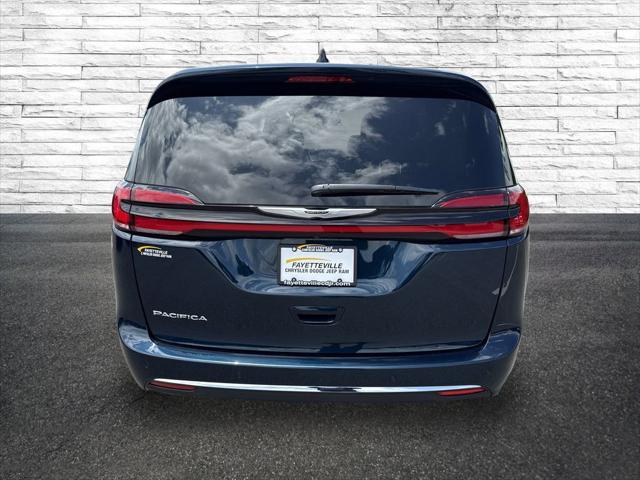 2025 Chrysler Pacifica PACIFICA SELECT