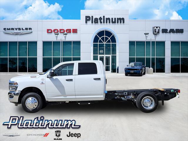 2025 RAM Ram 3500 Chassis Cab RAM 3500 TRADESMAN CREW CAB CHASSIS 4X4 60 CA