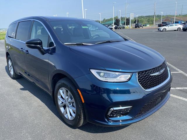 2025 Chrysler Pacifica PACIFICA SELECT AWD