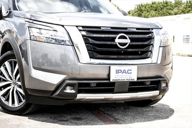2022 Nissan Pathfinder Platinum 2WD