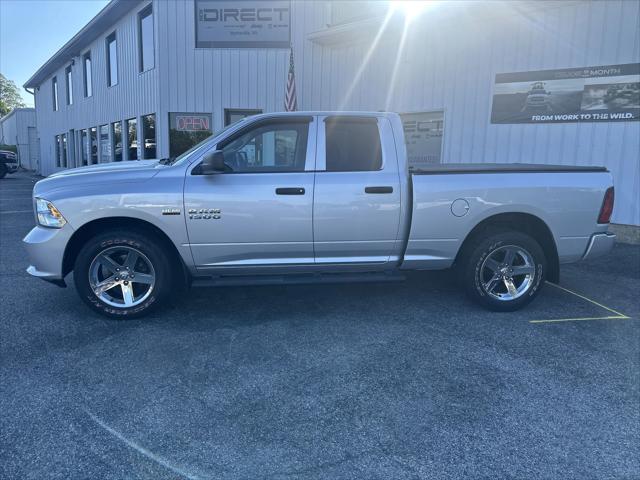 2017 RAM 1500 Express Quad Cab 4x4 64 Box