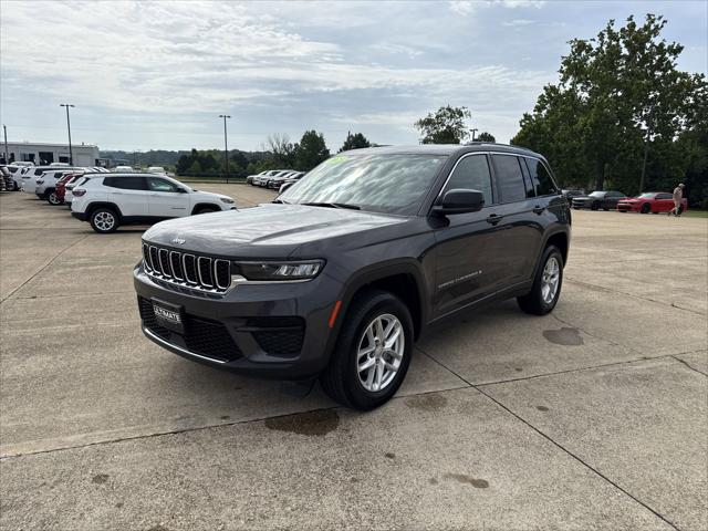 2023 Jeep Grand Cherokee Laredo 4x4