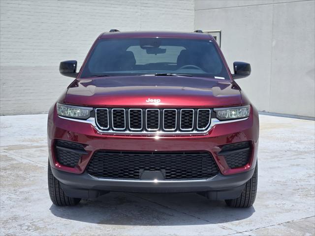 2025 Jeep Grand Cherokee Laredo X 4x4