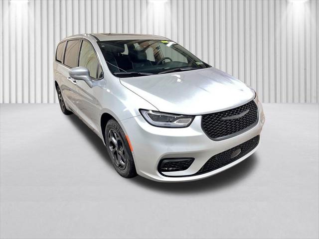 2022 Chrysler Pacifica Hybrid Limited