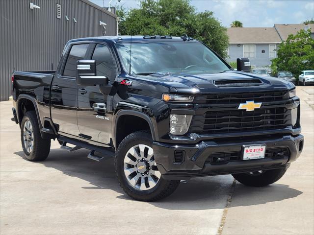 2025 Chevrolet Silverado 2500HD 4WD Crew Cab Standard Bed Custom