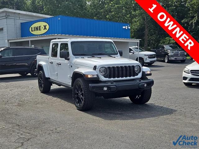 2025 Jeep Gladiator Nighthawk
