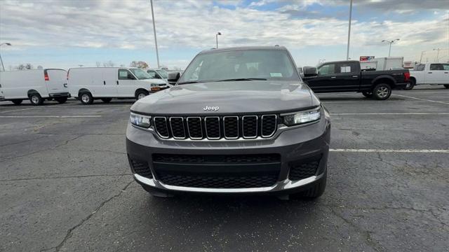 2023 Jeep Grand Cherokee L Laredo 4x4 2023 Jeep Grand Cherokee L Laredo 4x4