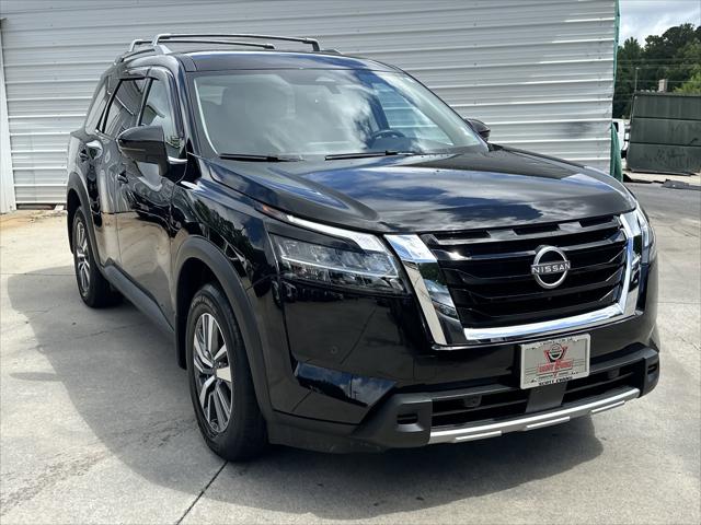 2024 Nissan Pathfinder SL FWD
