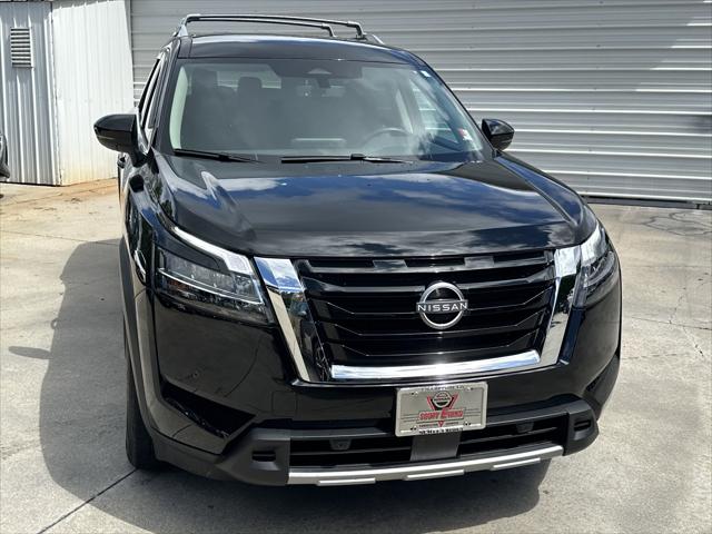 2024 Nissan Pathfinder SL FWD