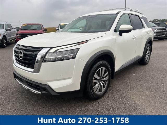 2023 Nissan Pathfinder SL 4WD