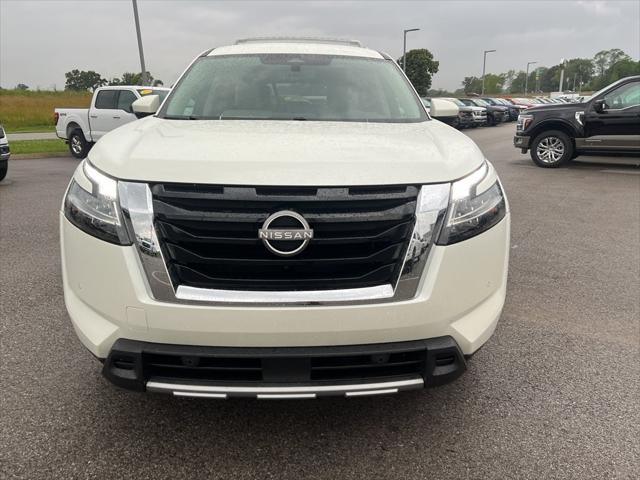 2023 Nissan Pathfinder SL 4WD