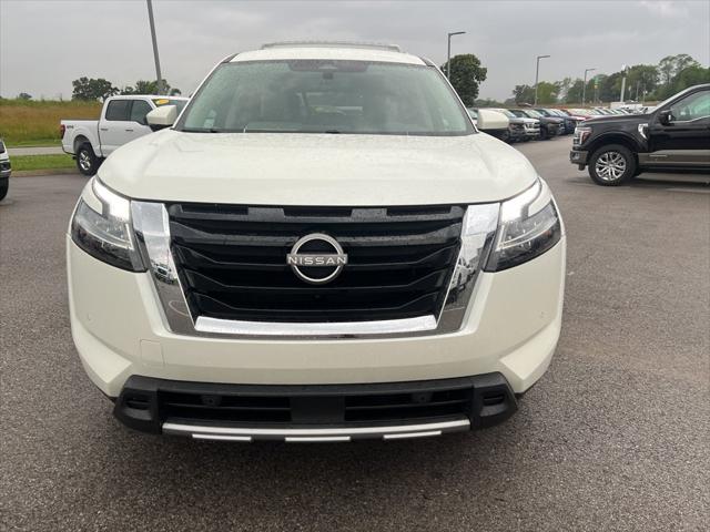 2023 Nissan Pathfinder SL 4WD