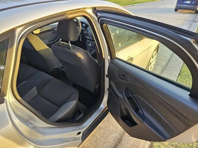 2012 Ford Focus S