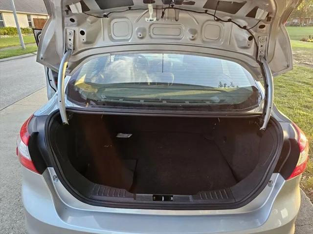 2012 Ford Focus S