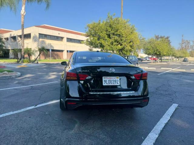 2022 Nissan Altima SV FWD