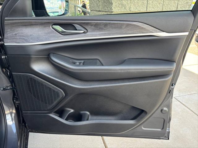 2025 Jeep Grand Cherokee Limited 4x2