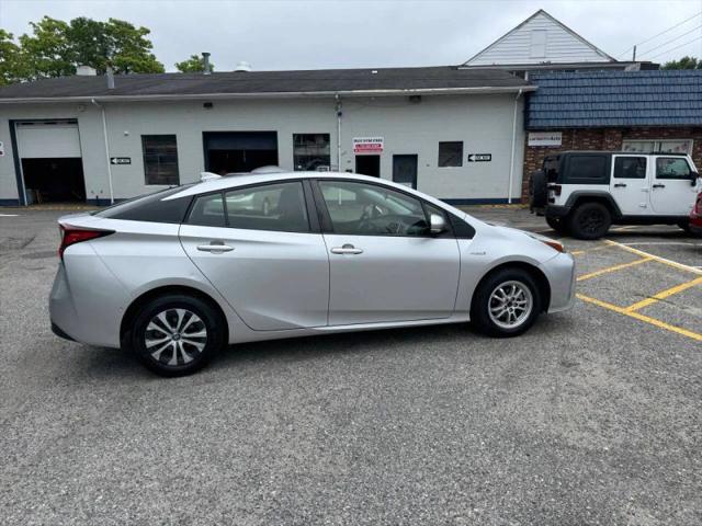 2019 Toyota Prius LE