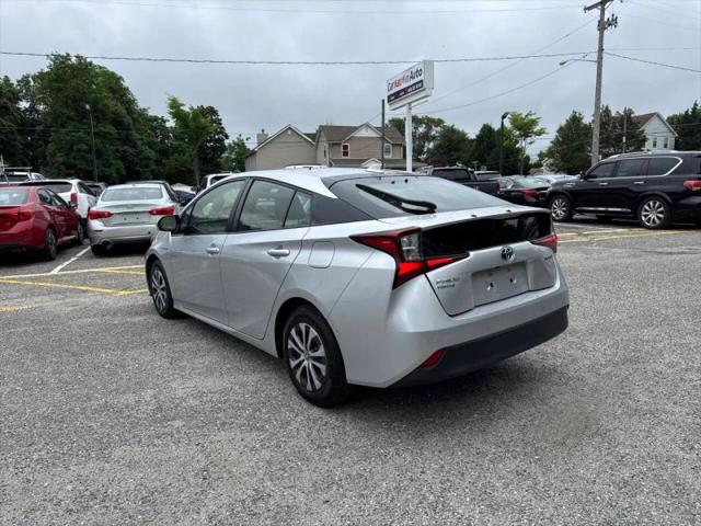 2019 Toyota Prius LE