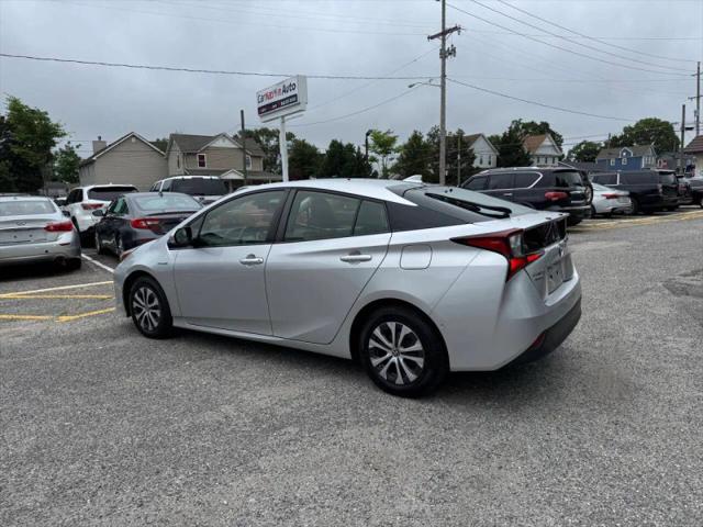 2019 Toyota Prius LE