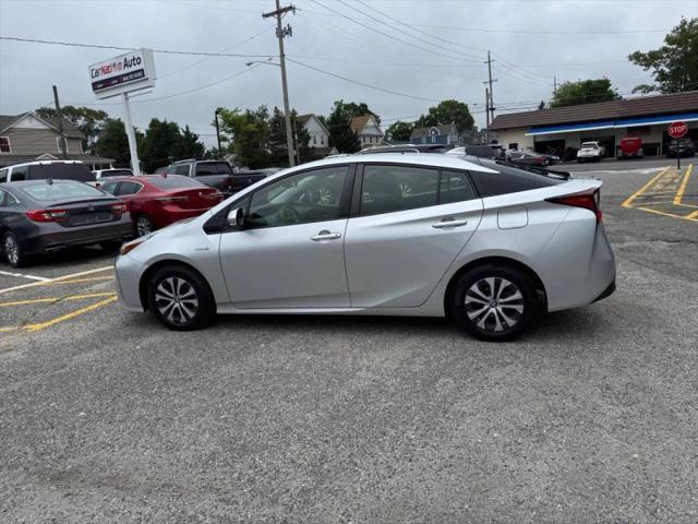 2019 Toyota Prius LE