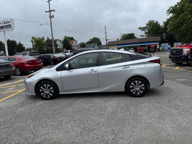 2019 Toyota Prius LE