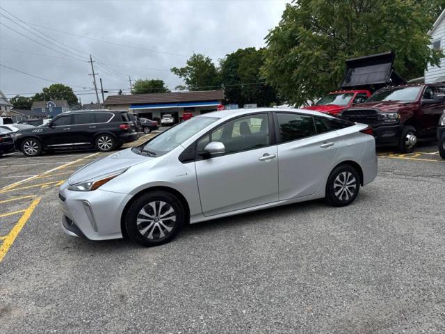 2019 Toyota Prius LE