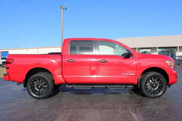 2022 Nissan Titan Crew Cab SV 4x4