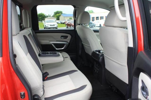 2022 Nissan Titan Crew Cab SV 4x4