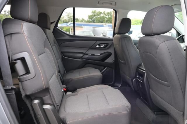 2020 Chevrolet Traverse AWD LT Cloth