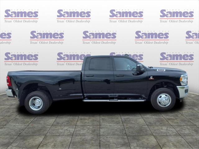 2024 RAM 3500 Tradesman Crew Cab 4x4 8 Box