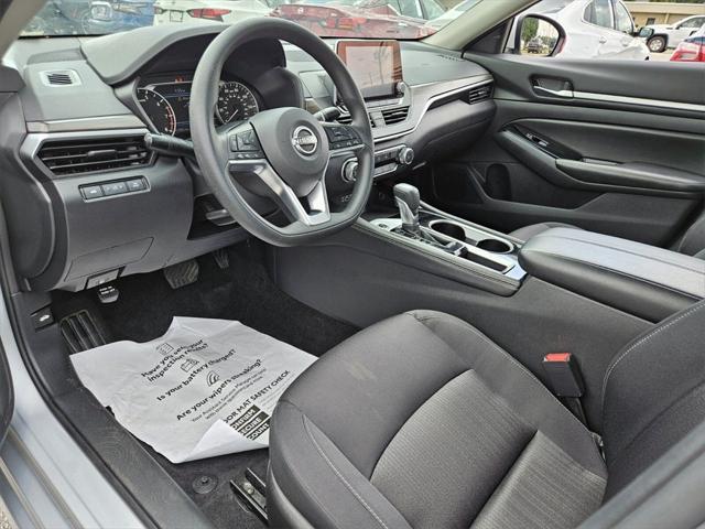 2023 Nissan Altima SV FWD