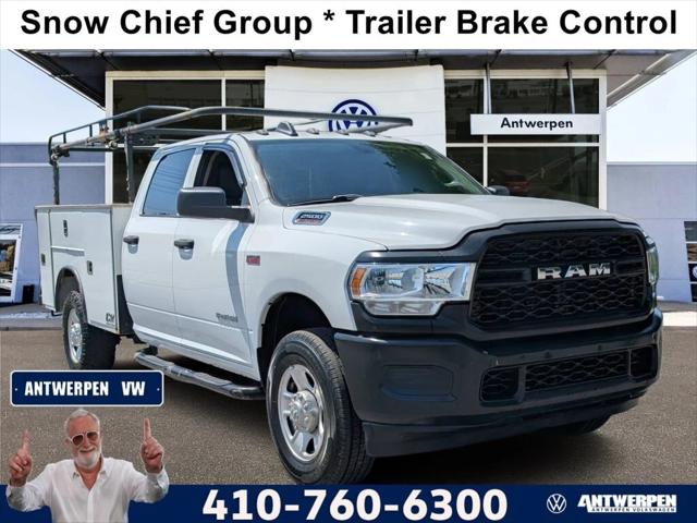 2020 RAM 2500 Tradesman Crew Cab 4X4 8 Box