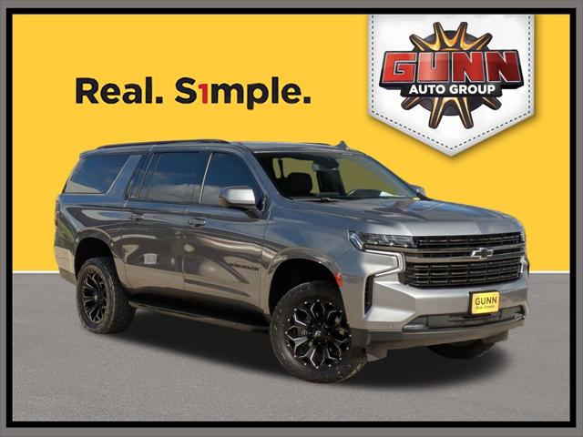 2022 Chevrolet Suburban 4WD RST