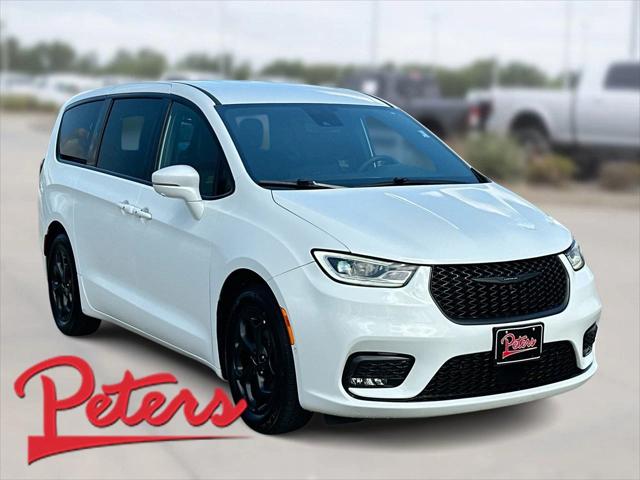 2022 Chrysler Pacifica Hybrid Touring L