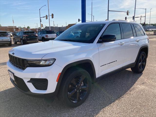 2023 Jeep Grand Cherokee Altitude 4x4