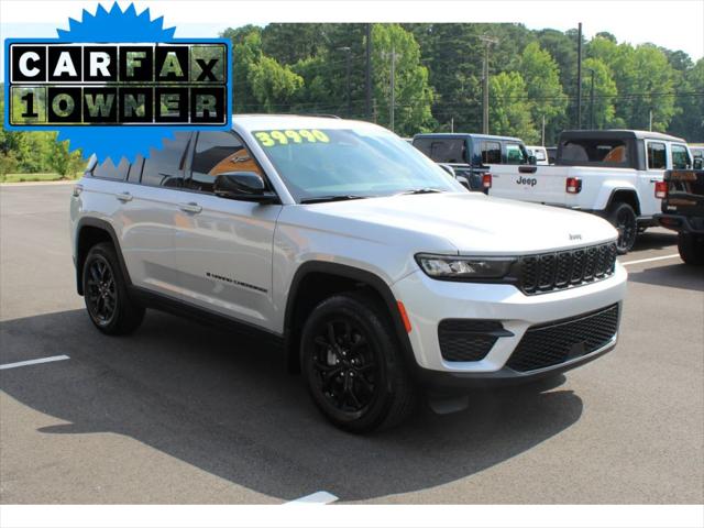 2025 Jeep Grand Cherokee Altitude 4x2