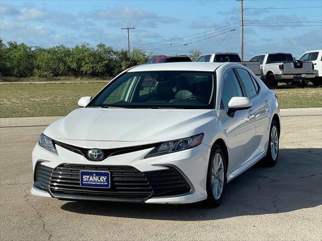 2022 Toyota Camry LE AWD