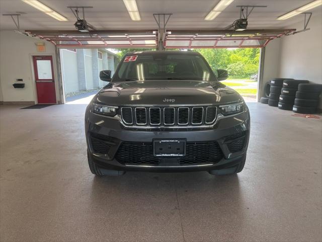 2023 Jeep Grand Cherokee Laredo 4x4