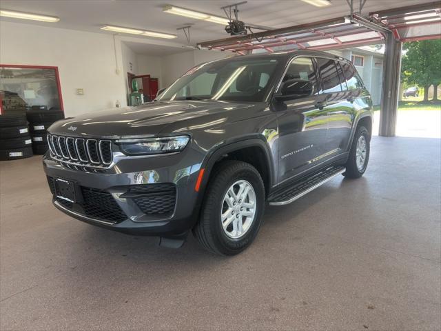 2023 Jeep Grand Cherokee Laredo 4x4