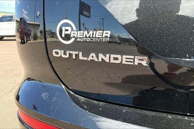 2025 Mitsubishi Outlander PLATINUM EDITION 2.5 S-AWC