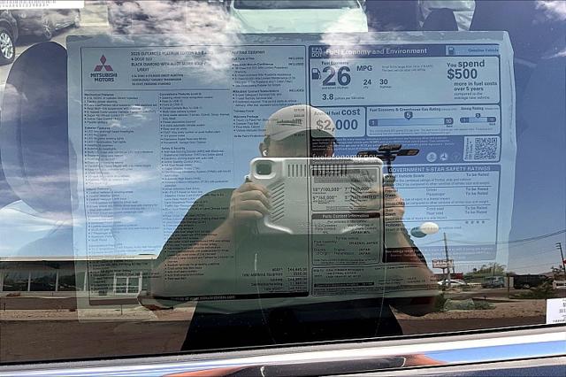 2025 Mitsubishi Outlander PLATINUM EDITION 2.5 S-AWC