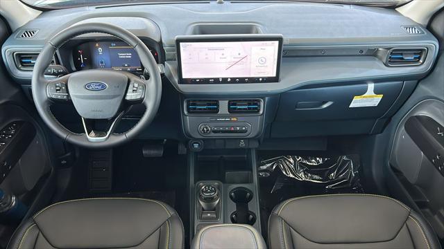 2025 Ford Maverick Lobo Standard