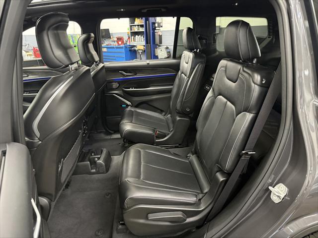2022 Jeep Grand Cherokee L Overland 4x4