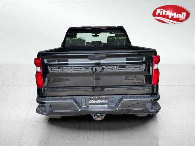 2022 Chevrolet Silverado 1500 4WD Double Cab Standard Bed Custom