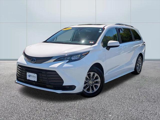 2024 Toyota Sienna LE for sale in Claremont, NH